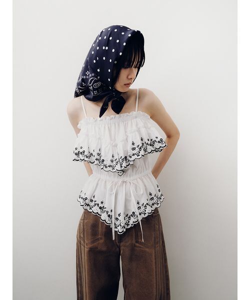 LILY BROWN（リリーブラウン）の「コットンレースオフショルトップス（Tシャツ/カットソー・レディース・ライトブルー/マルチ/ホワイト・F）」の7枚目の写真