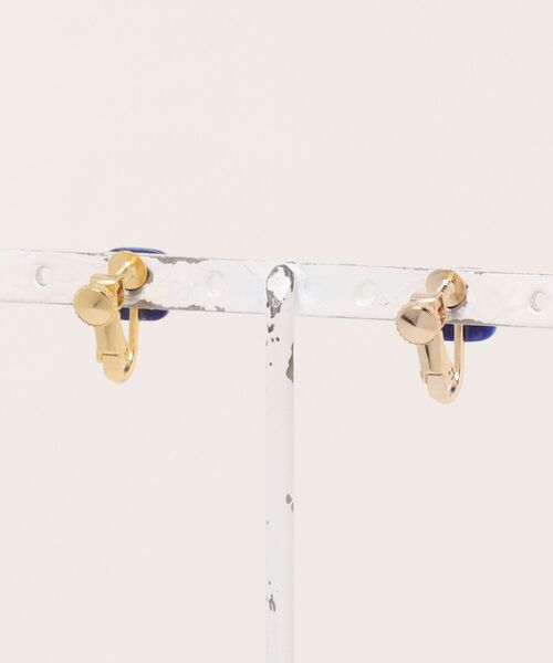 CERCA（チェルカ）の「September/ラピスラズリ square earring（イヤリング・レディース・ブルー・FREE）」の3枚目の写真