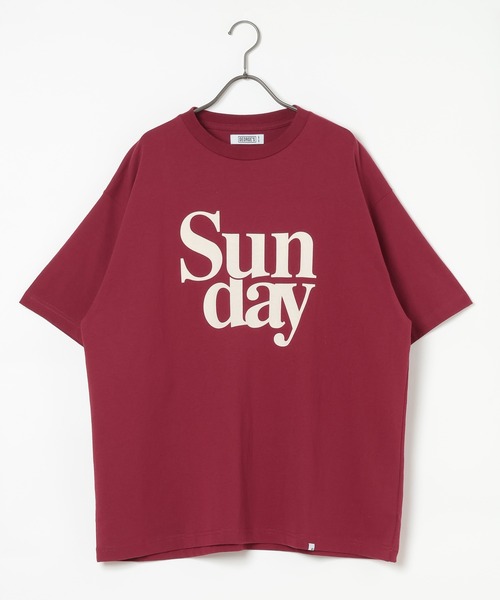 GEORGE'S(ジョージズ)の「サンデイアートプリントTシャツ(Tシャツ/カットソー・メンズ・オフホワイト/ワインレッド・MEDIUM/LARGE)」の1枚目の写真