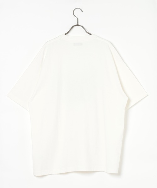 GEORGE'S(ジョージズ)の「サンデイアートプリントTシャツ(Tシャツ/カットソー・メンズ・オフホワイト/ワインレッド・MEDIUM/LARGE)」の3枚目の写真