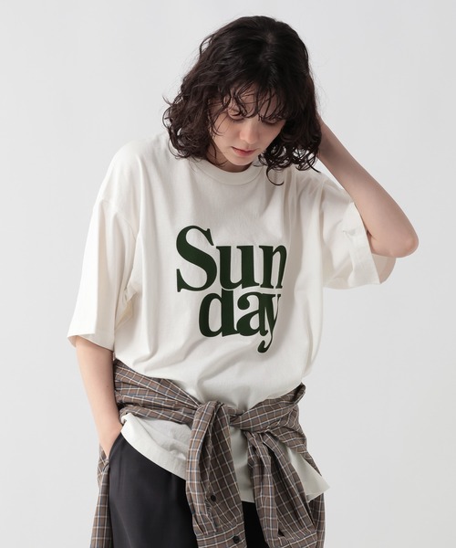 GEORGE'S(ジョージズ)の「サンデイアートプリントTシャツ(Tシャツ/カットソー・メンズ・オフホワイト/ワインレッド・MEDIUM/LARGE)」の17枚目の写真