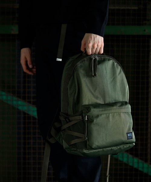 MIS(エムアイエス)の「DAYPACK(バックパック/リュック・メンズ・オリーブ/ブラック・ONESIZE)」の14枚目の写真
