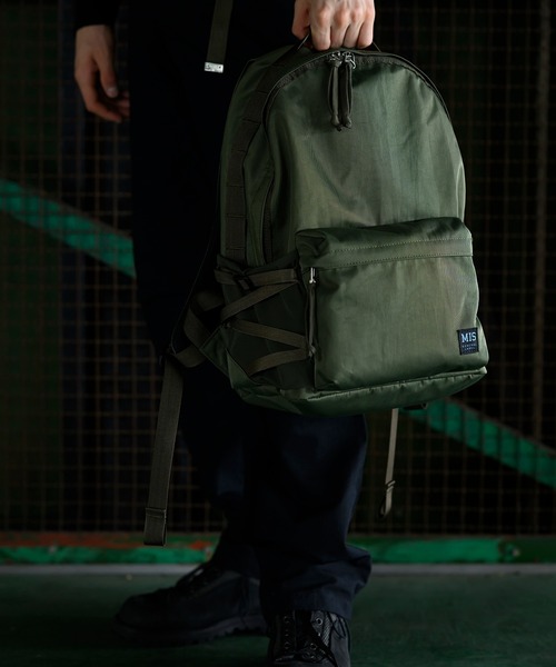 MIS(エムアイエス)の「DAYPACK(バックパック/リュック・メンズ・オリーブ/ブラック・ONESIZE)」の15枚目の写真
