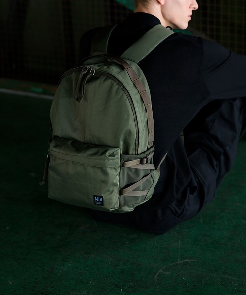 MIS(エムアイエス)の「DAYPACK(バックパック/リュック・メンズ・オリーブ/ブラック・ONESIZE)」の16枚目の写真
