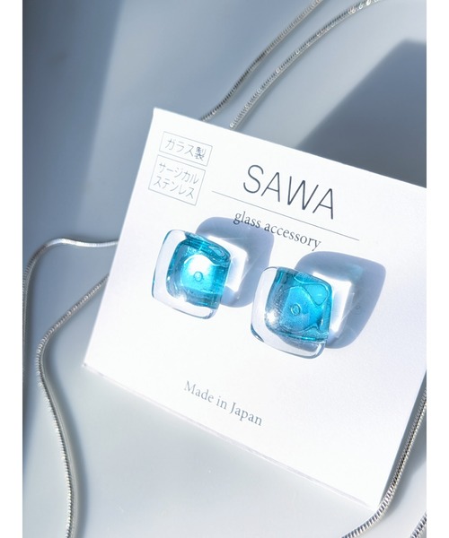 tone（トーン）の「【sawa】スクエア２色イヤリング(MA)（イヤリング・レディース・ターコイズブルー・FREE）」の8枚目の写真