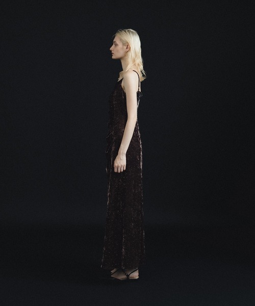 et.UNiVER(エトユニベール)の「Drape slip dress(ドレス・レディース・ブラウン/グレー/ブラック・SMALL/MEDIUM/LARGE)」の6枚目の写真