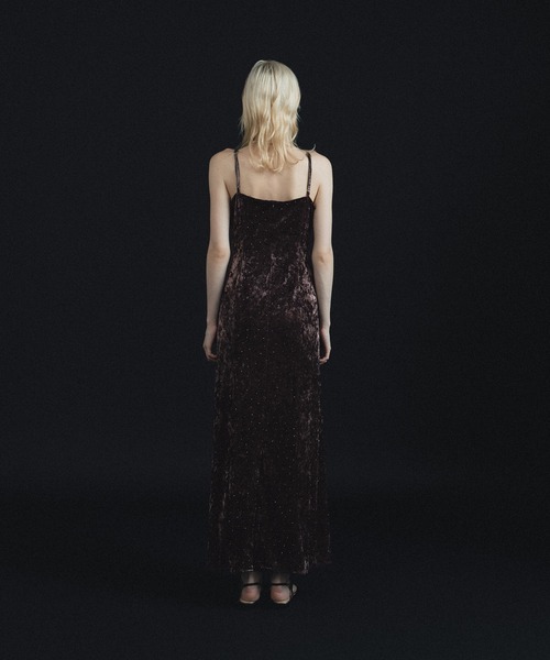 et.UNiVER(エトユニベール)の「Drape slip dress(ドレス・レディース・ブラウン/グレー/ブラック・SMALL/MEDIUM/LARGE)」の7枚目の写真