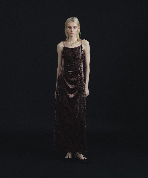 et.UNiVER(エトユニベール)の「Drape slip dress(ドレス・レディース・ブラウン/グレー/ブラック・SMALL/MEDIUM/LARGE)」の8枚目の写真
