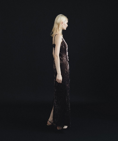 et.UNiVER(エトユニベール)の「Drape slip dress(ドレス・レディース・ブラウン/グレー/ブラック・SMALL/MEDIUM/LARGE)」の10枚目の写真