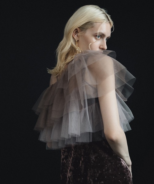 et.UNiVER(エトユニベール)の「Drape slip dress(ドレス・レディース・ブラウン/グレー/ブラック・SMALL/MEDIUM/LARGE)」の4枚目の写真