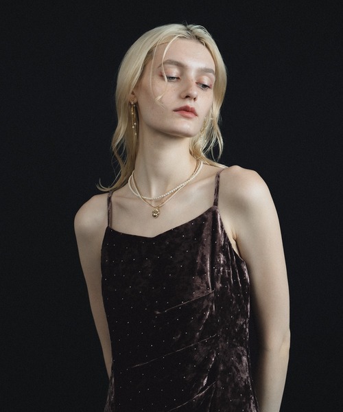 et.UNiVER(エトユニベール)の「Drape slip dress(ドレス・レディース・ブラウン/グレー/ブラック・SMALL/MEDIUM/LARGE)」の11枚目の写真