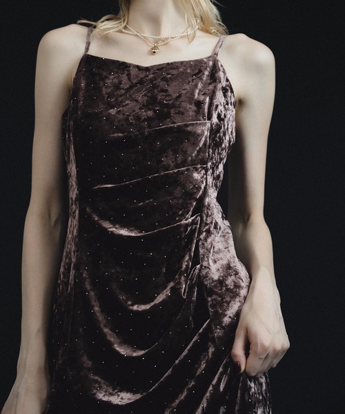 et.UNiVER(エトユニベール)の「Drape slip dress(ドレス・レディース・ブラウン/グレー/ブラック・SMALL/MEDIUM/LARGE)」の12枚目の写真