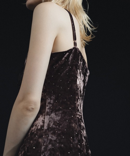 et.UNiVER(エトユニベール)の「Drape slip dress(ドレス・レディース・ブラウン/グレー/ブラック・SMALL/MEDIUM/LARGE)」の14枚目の写真
