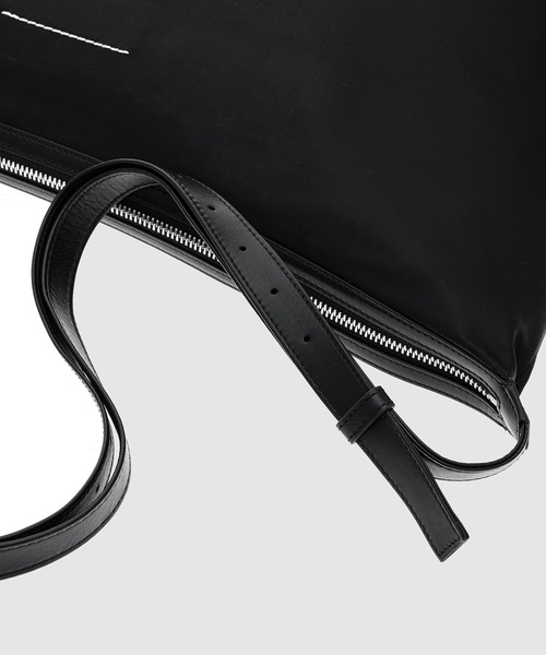 MM6 Maison Margiela(エムエムシックス メゾン マルジェラ)の「SHOULDER BAG(ショルダーバッグ・レディース・その他1/その他2・UNI)」の7枚目の写真