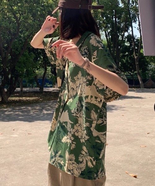 AVYL(アヴィル)の「ヴィンテージライクハワイアンボタニカル総柄半袖アロハシャツ(シャツ/ブラウス・レディース・グリーン・M)」の10枚目の写真