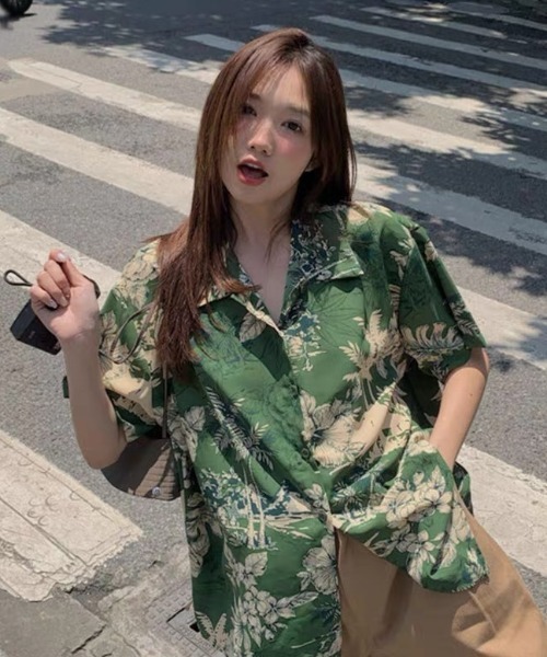 AVYL(アヴィル)の「ヴィンテージライクハワイアンボタニカル総柄半袖アロハシャツ(シャツ/ブラウス・レディース・グリーン・M)」の16枚目の写真