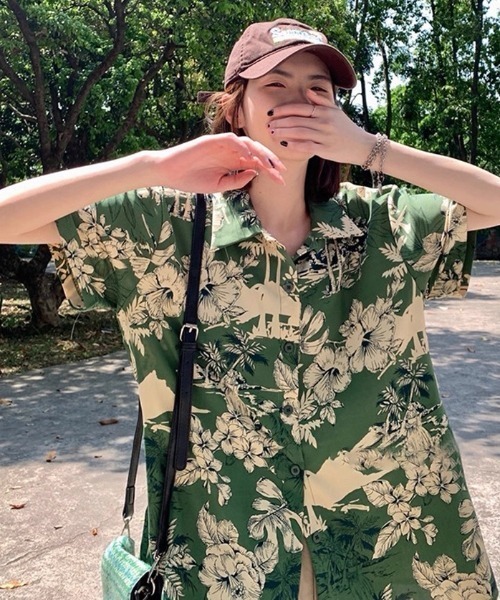 AVYL(アヴィル)の「ヴィンテージライクハワイアンボタニカル総柄半袖アロハシャツ(シャツ/ブラウス・レディース・グリーン・M)」の18枚目の写真