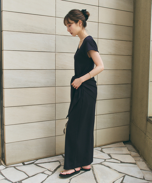 Noble(ノーブル)の「《・WEB&虎ノ門限定》【RITA×SELLICHI】スカーフ付きワンピース(ワンピース・レディース・ブラック/ホワイト・FREE)」の14枚目の写真