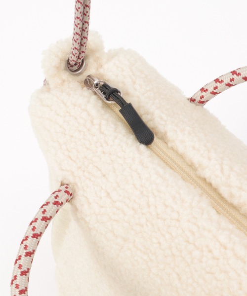 ikka(イッカ)の「ボア刺繍ミニロープトートバッグ(ショルダーバッグ・レディース・ブラック/オフホワイト/ブルー系/ベージュ・FREE)」の14枚目の写真
