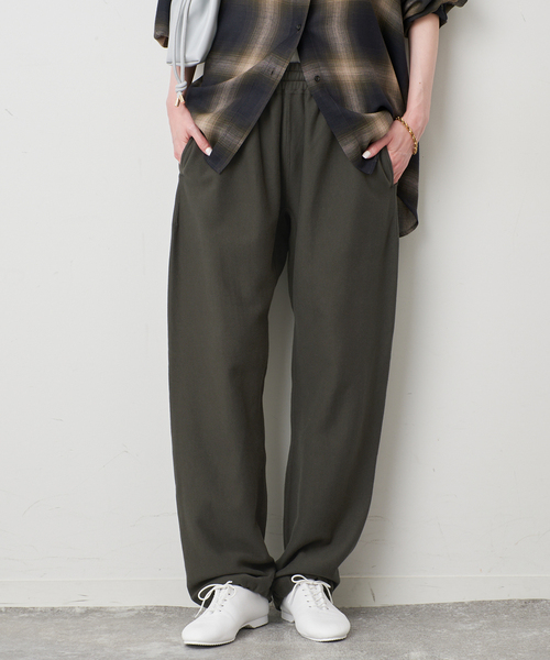 Champion(チャンピオン)の「Champion/チャンピオン SLOBE別注 スウェットパンツ(スウェットパンツ・レディース・ライトグレー/ブラック/ブラウン・FREE)」の1枚目の写真