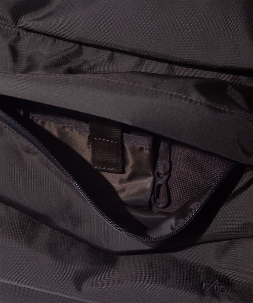 F/CE. (エフシーイー)の「F/CE. 420 re/cor TECHNICAL DAY PACK 2.0 / エフシーイー 420 レコー テクニカル デイパック 2.0(バックパック/リュック・メンズ・ブラウン/ブラック・FREE)」の10枚目の写真