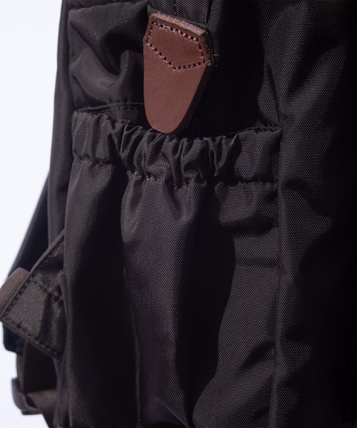 F/CE. (エフシーイー)の「F/CE. 420 re/cor TECHNICAL DAY PACK 2.0 / エフシーイー 420 レコー テクニカル デイパック 2.0(バックパック/リュック・メンズ・ブラウン/ブラック・FREE)」の16枚目の写真