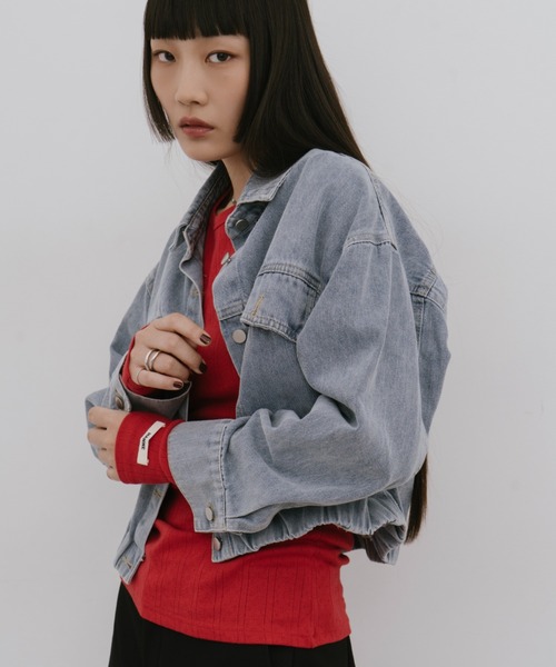 HANNE(アン)の「ヘムギャザーデニムジャケット(デニムジャケット・レディース・ブルー・FREE)」の4枚目の写真