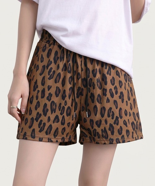 IRADOWL(アイラドール)の「レオパード柄ルームショートパンツ(その他パンツ・レディース・グレー/ブラウン・SMALL/MEDIUM)」の1枚目の写真