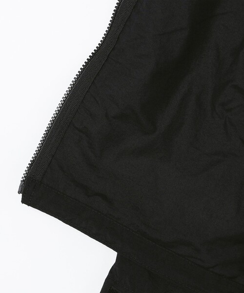 THE NORTH FACE(ザノースフェイス)の「THE NORTH FACE: コンパクト ジャケット 26AW<KIDS>(マウンテンパーカー・キッズ・グリーン/ブラック・130/140/150/160)」の10枚目の写真