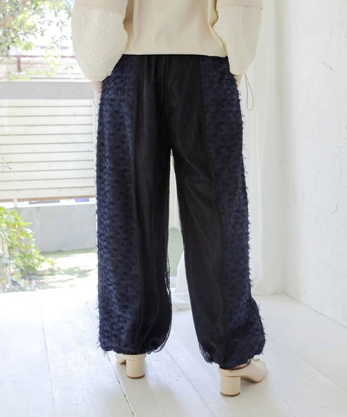 iS ScoLar(イズスカラー)の「563203:素材切替バルーンパンツ(その他パンツ・レディース・ネイビー/アイボリー/ブラック・M)」の12枚目の写真