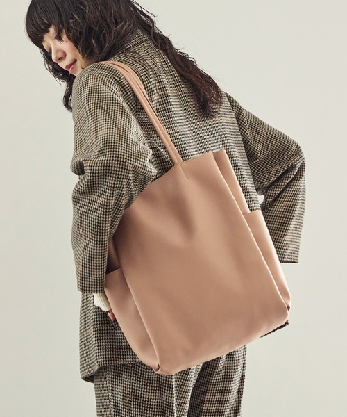 Fashion Letter(ファッションレター)の「フェイクレザー ビッグトートバッグ(トートバッグ・レディース・チャコールグレー/アイボリー/ブロンズ/ベージュ/ブラック・FREE)」の3枚目の写真