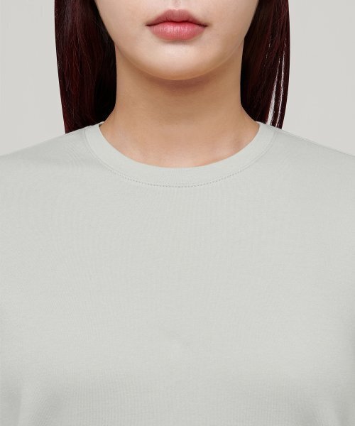 MUSINSA STANDARD WOMAN（ムシンサスタンダードウーマン）の「ウィメンズベーシッククルーネックTシャツ[ライトグレー]（Tシャツ/カットソー・レディース・その他・LARGE/X-SMALL）」の3枚目の写真