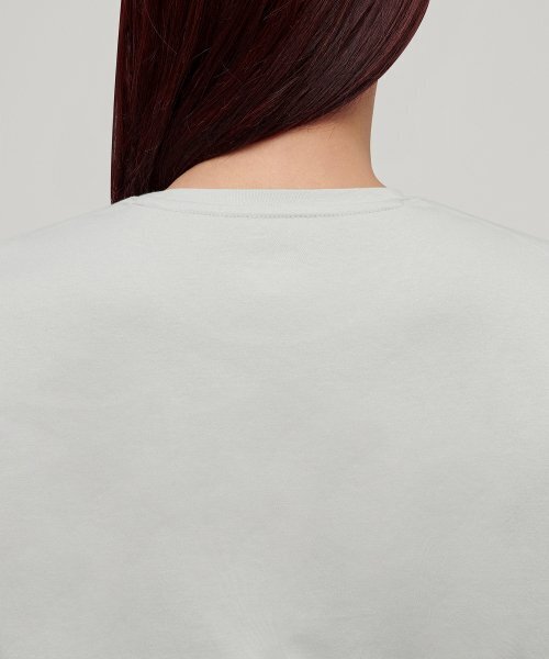 MUSINSA STANDARD WOMAN（ムシンサスタンダードウーマン）の「ウィメンズベーシッククルーネックTシャツ[ライトグレー]（Tシャツ/カットソー・レディース・その他・LARGE/X-SMALL）」の4枚目の写真