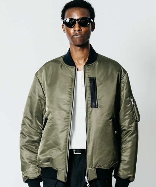 CRIMIE(クライミー)の「REVERSIBLE DIAMOND-QUILTED MA1 BOMBER JACKET(MA-1・メンズ・ブラック/カーキ・XL/L/M/S/XXL)」の12枚目の写真