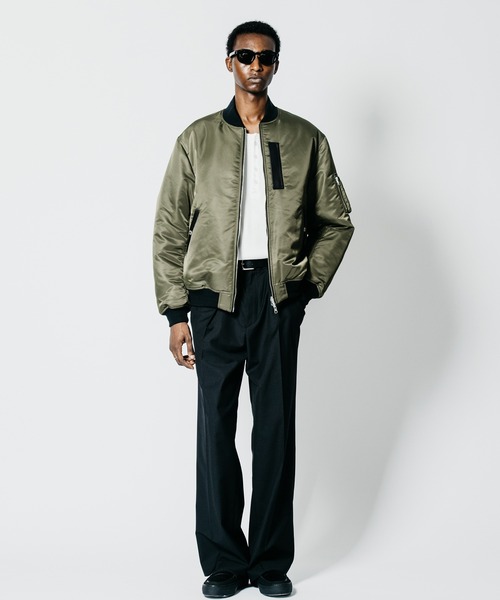 CRIMIE(クライミー)の「REVERSIBLE DIAMOND-QUILTED MA1 BOMBER JACKET(MA-1・メンズ・ブラック/カーキ・XL/L/M/S/XXL)」の18枚目の写真
