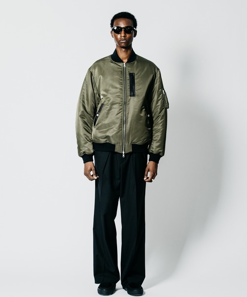 CRIMIE(クライミー)の「REVERSIBLE DIAMOND-QUILTED MA1 BOMBER JACKET(MA-1・メンズ・ブラック/カーキ・XL/L/M/S/XXL)」の19枚目の写真