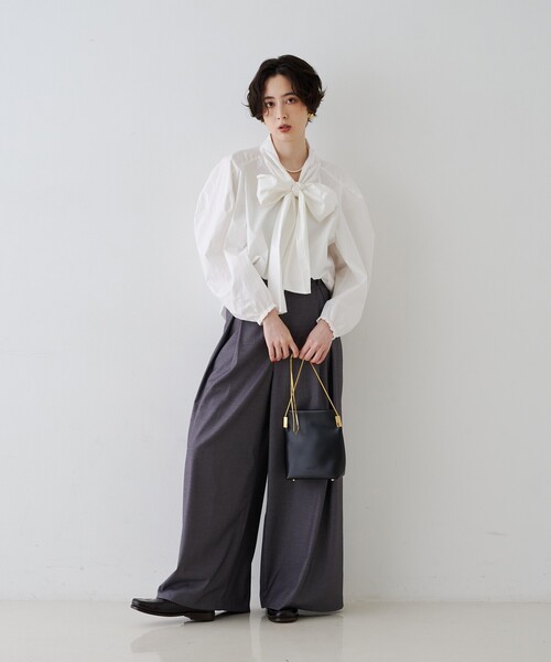 Rouge vif（ルージュヴィフ）の「タックワイドストレートパンツ（その他パンツ・レディース・ベージュ/グレー・36/38）」の11枚目の写真