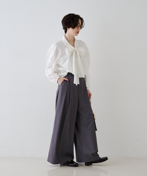 Rouge vif（ルージュヴィフ）の「タックワイドストレートパンツ（その他パンツ・レディース・ベージュ/グレー・36/38）」の13枚目の写真