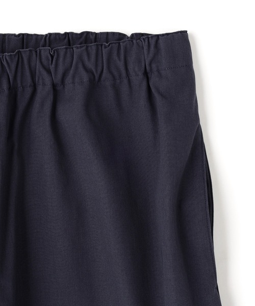 Y(ワイ)の「Y / ORGANIC COTTON / RECYCLE POLYESTER TWILL EASY TROUSERS(その他パンツ・メンズ・ホワイト/ネイビー・MEDIUM/LARGE)」の7枚目の写真