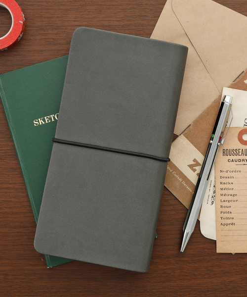 HIGHTIDE（ハイタイド）の「Pavot パヴォ レシートホルダー じゃばらケース 二つ折り（カードケース・レディース・ネイビー/パープル/ブラック/カーキ/グレー/ターコイズブルー/ブラウン/レッド/ピンク/ベージュ/ブルー/ライトグレー/ピンク系その他/グリーン/ラベンダー/イエロー/ダークベージュ・FREE）」の4枚目の写真