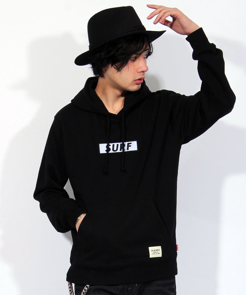 ８(eight)（エイト）の「ボックスロゴプルオーバーパーカー（パーカー・メンズ・ブラック/ホワイト/レッド/グレー/ブルー/ネイビー/ブラック系その他2/ブラック系その他/ホワイト系その他2/ホワイト系その他/ホワイト×ブラック/ホワイト×レッド・LARGE/XX-LARGE/X-LARGE/SMALL/MEDIUM）」の7枚目の写真