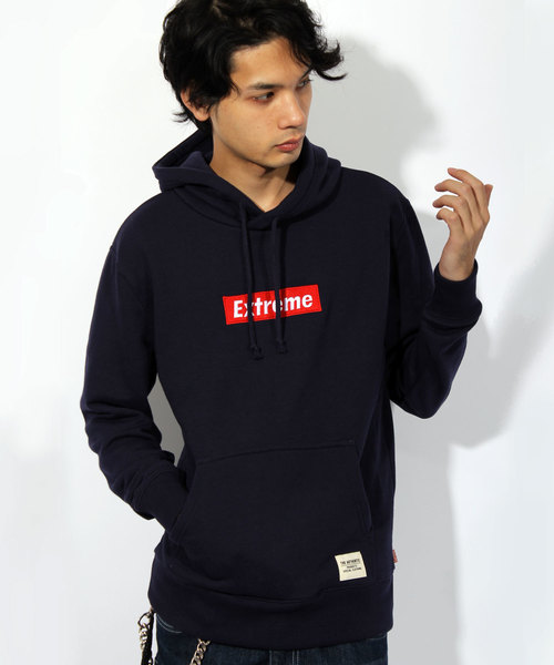 ８(eight)（エイト）の「ボックスロゴプルオーバーパーカー（パーカー・メンズ・ブラック/ホワイト/レッド/グレー/ブルー/ネイビー/ブラック系その他2/ブラック系その他/ホワイト系その他2/ホワイト系その他/ホワイト×ブラック/ホワイト×レッド・LARGE/XX-LARGE/X-LARGE/SMALL/MEDIUM）」の10枚目の写真