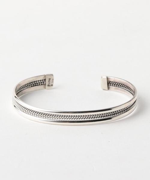 EN ROUTE(アンルート)の「JEYOKA(ヘヨカ) ALINE TAHE NAVAJO BANGLE M(バングル/リストバンド・レディース・シルバー・FREE)」の1枚目の写真