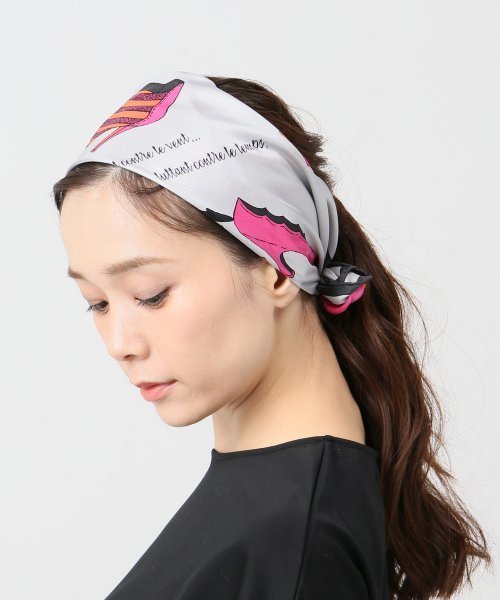 Spick & Span（スピックアンドスパン）の「【manipuri】 shoes65*65◆（ストール/ショール・レディース・ベージュ/グレー・FREE）」の5枚目の写真