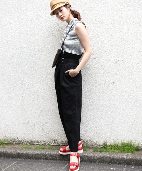 PAGEBOY（ページボーイ）の「2WAYチノワイドパンツ（チノパンツ・レディース・ブラック/ベージュ/カーキ・SMALL/MEDIUM）」の8枚目の写真