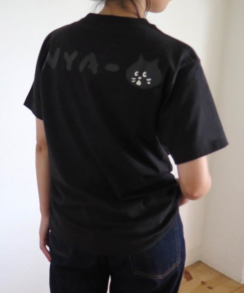 Champion（チャンピオン）の「にゃーとチャンピオンのビッグロゴ T（Tシャツ/カットソー・レディース・ホワイト/ブラック/オレンジ・02/03）」の17枚目の写真