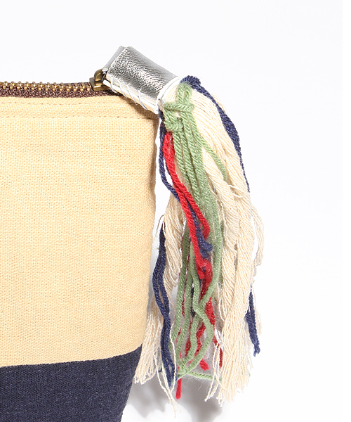 Ray BEAMS（レイビームス）の「Maitri by saranam / 星条旗ポーチ L（ポーチ・レディース・その他1・ONE SIZE）」の6枚目の写真