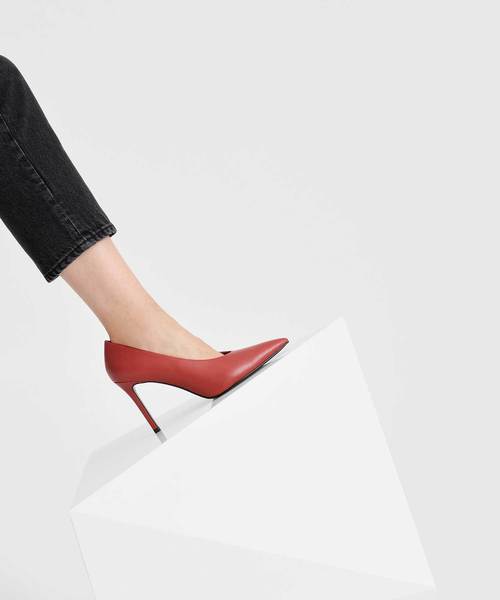 CHARLES & KEITH(チャールズ & キース)の「エンベリッシュポインテッドパンプス / Embellished Pointed Pumps(パンプス・レディース・ブラック/オレンジ/ライトベージュ・22.5cm/23cm/23.5cm/24.5cm/25cm)」の16枚目の写真
