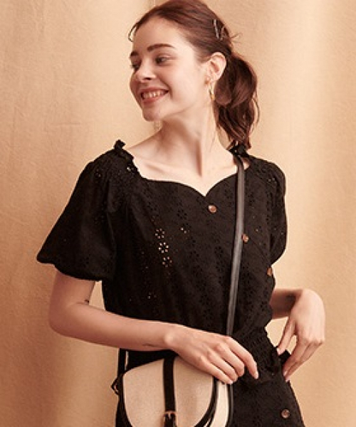 Heather(ヘザー)の「コットンレースハートネックブラウス 839761(シャツ/ブラウス・レディース・ホワイト系その他/ブラック系その他/ベージュ系その他・FREE)」の1枚目の写真