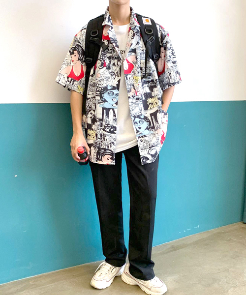 neos(ネオス)の「【neos -addictive design-】ルーズシルエット アメコミ 総柄 オープンカラーシャツ(シャツ/ブラウス・メンズ・ホワイト/レッド・MEDIUM/LARGE/X-LARGE)」の3枚目の写真